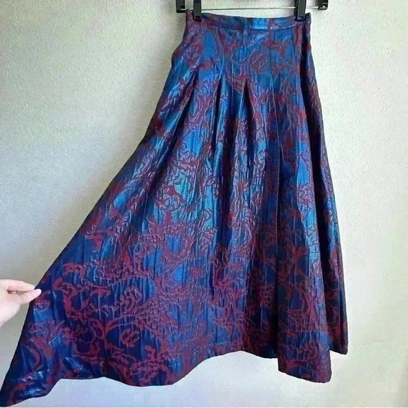 NWT Mauve - Anthropology Metalic Patterned Skirt